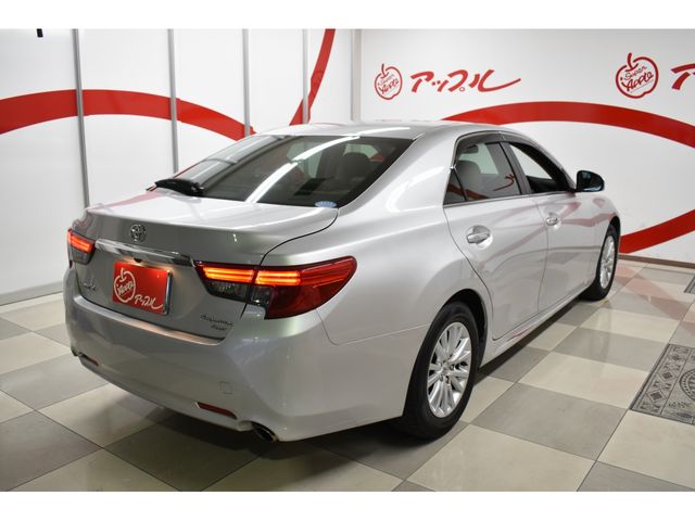 Toyota MARK X 2013-04 20850-29
