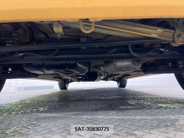 Suzuki SPACIA 2017-10 374153-19