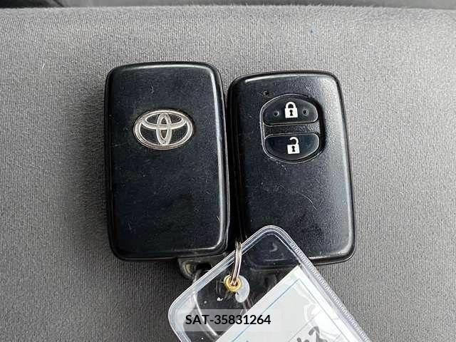 Toyota PRIUS 2010-03 366512-18