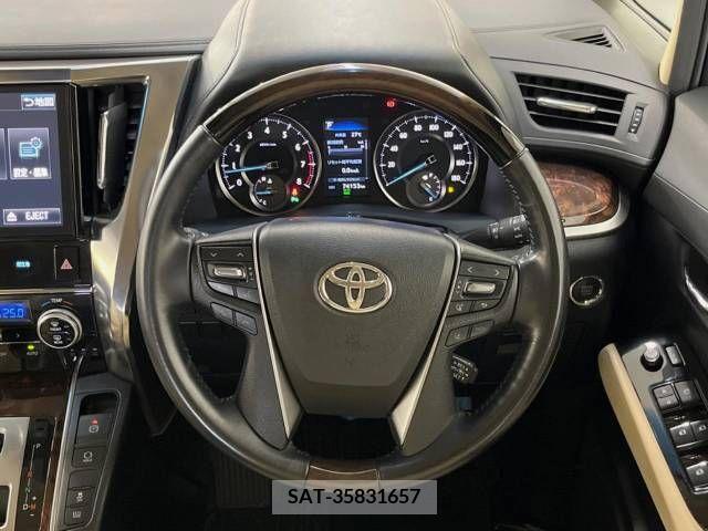 Toyota ALPHARD 2018-10 395509-12