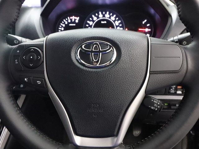 Toyota VOXY 2018-11 11601-10