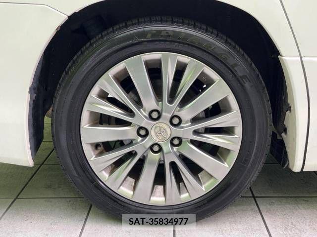Toyota VELLFIRE 2013-08 220596-14