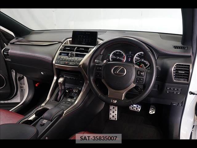 Lexus NX 2015-08 251609-1