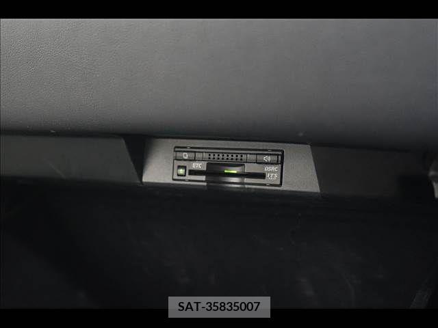 Lexus NX 2015-08 251609-7