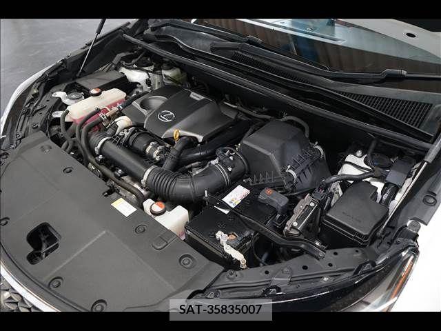 Lexus NX 2015-08 251609-19