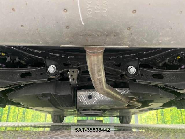 Toyota PRIUS 2023-05 333037-19