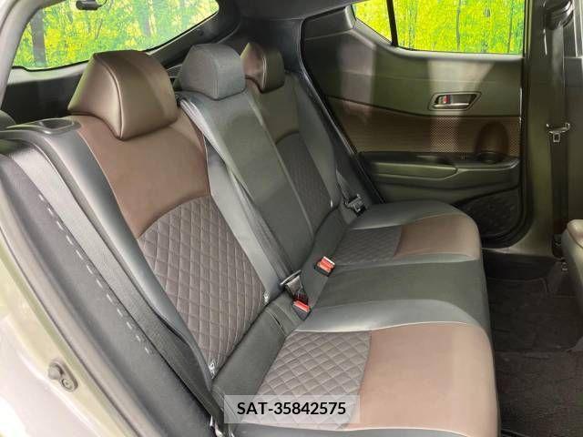 Toyota C-HR 2017-01 382783-9