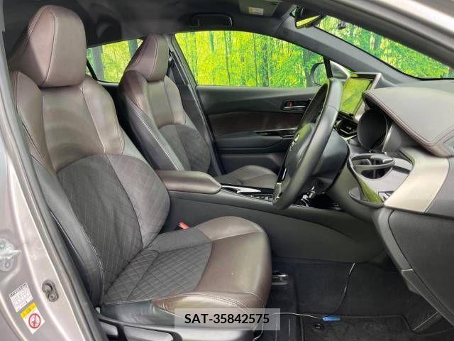Toyota C-HR 2017-01 382783-8