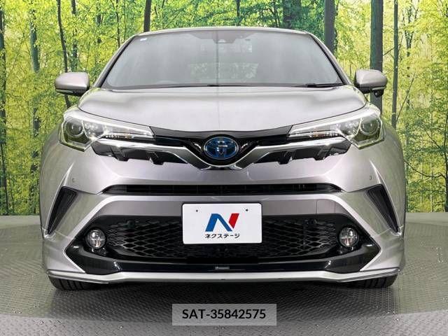 Toyota C-HR 2017-01 382783-14