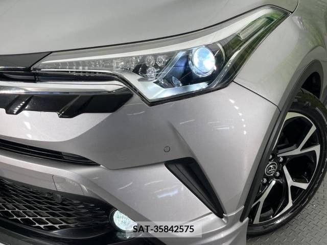 Toyota C-HR 2017-01 382783-12