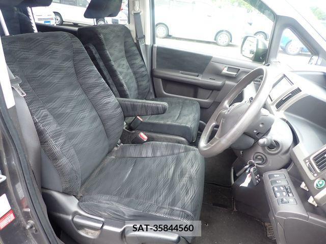 Honda STEP WGN 2013-06 380904-15