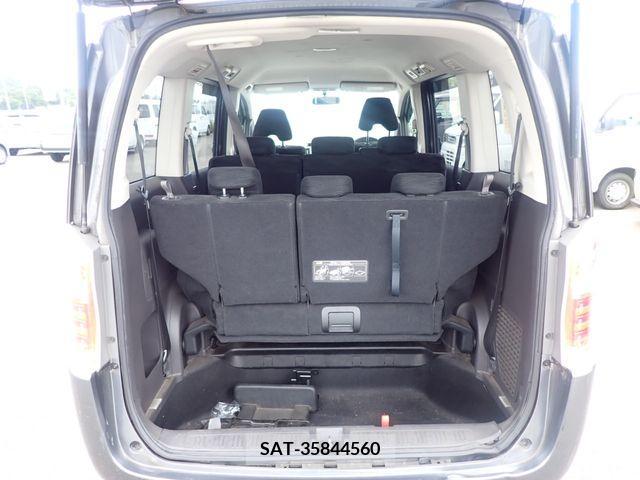 Honda STEP WGN 2013-06 380904-18