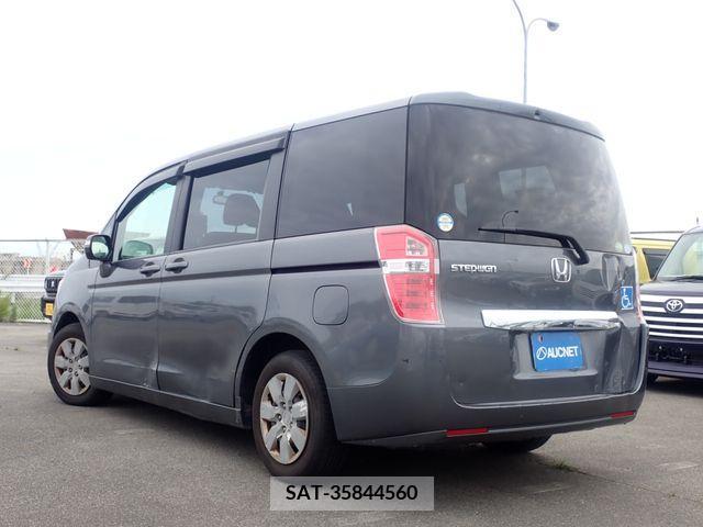 Honda STEP WGN 2013-06 380904-2