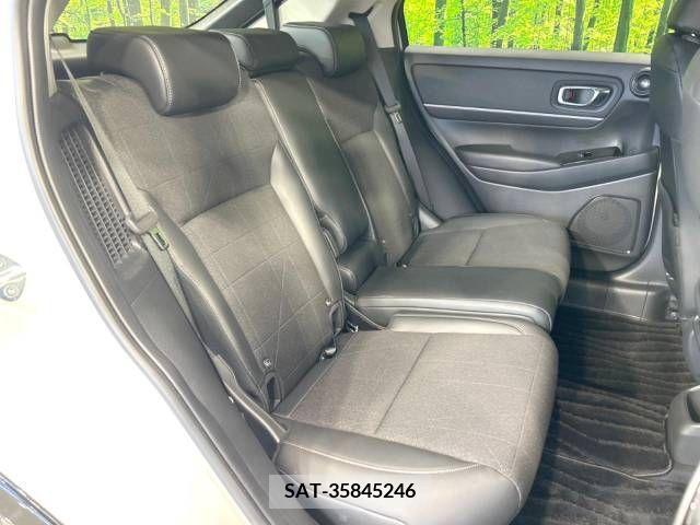 Honda VEZEL 2021-05 220580-9