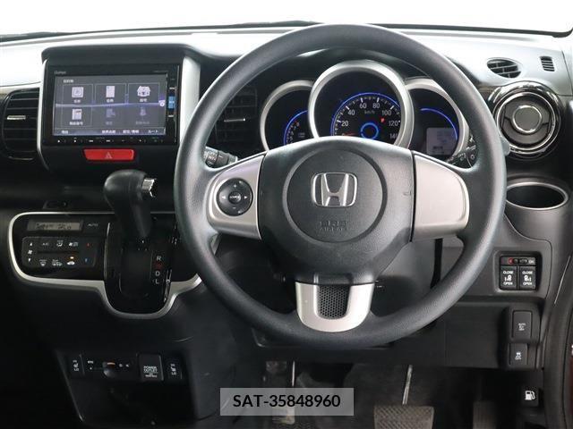 Honda N BOX CUSTOM 2017-04 278983-1