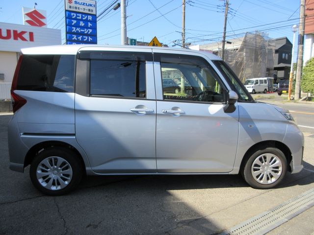 Toyota ROOMY 2018-08 10846-7