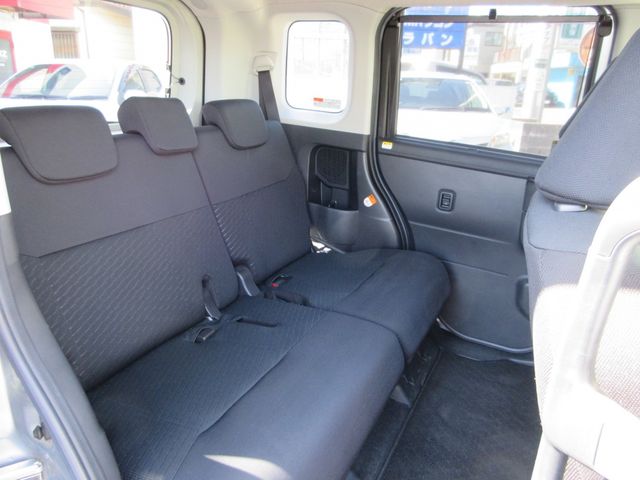 Toyota ROOMY 2018-08 10846-11