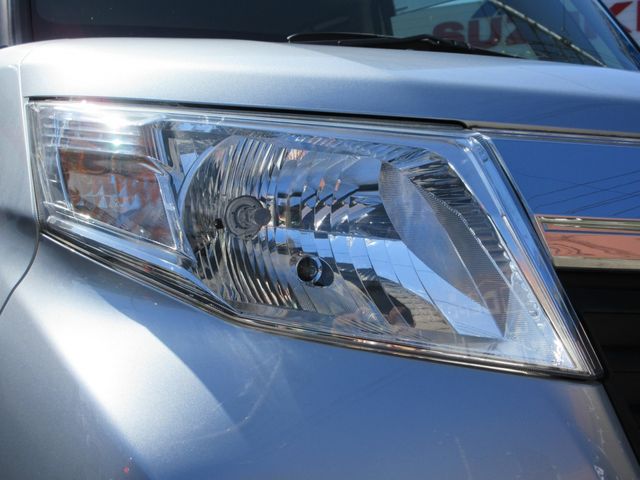 Toyota ROOMY 2018-08 10846-15