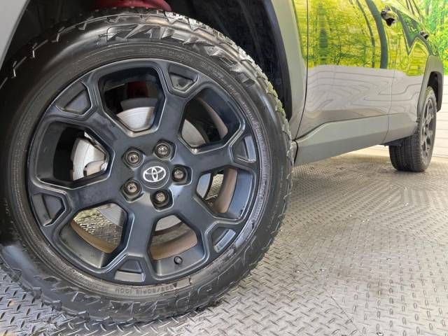 Toyota RAV4 2021-01 22758-13