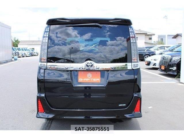 Toyota VOXY 2014-05 289133-7