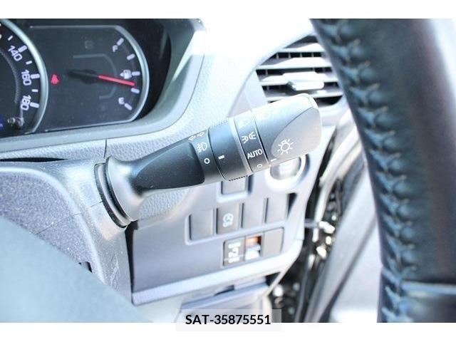 Toyota VOXY 2014-05 289133-16