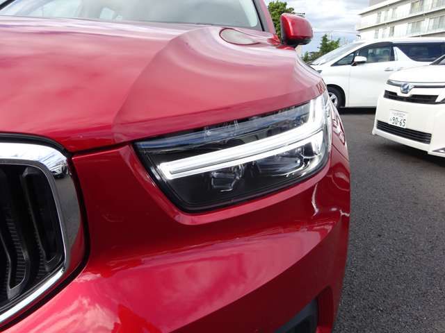 Volvo XC40 2021-12 23691-3