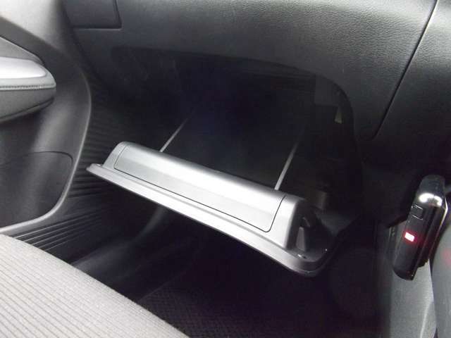 Nissan NOTE 2022-03 18392-15