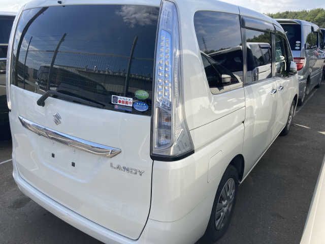 Suzuki LANDY 2014-06 10360-2