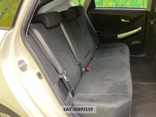 Toyota PRIUS 2014-03 386650-9