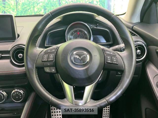 Mazda DEMIO 2015-04 301930-11