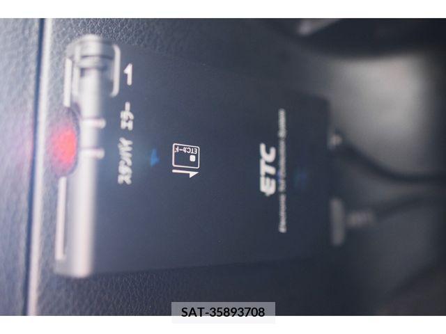 Nissan STAGEA 2005-01 207391-13
