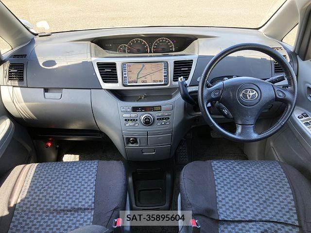 Toyota NOAH 2005-09 233787-1