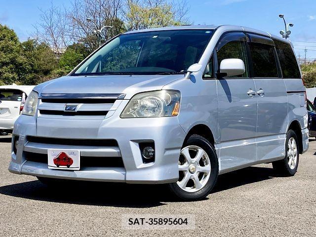 Toyota NOAH 2005-09 233787-0