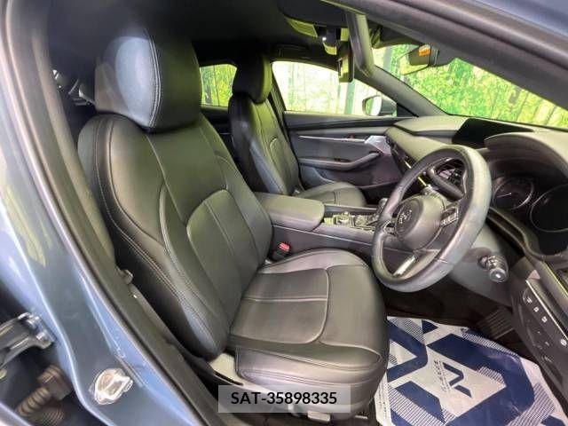 Mazda MAZDA3 2019-09 301079-7