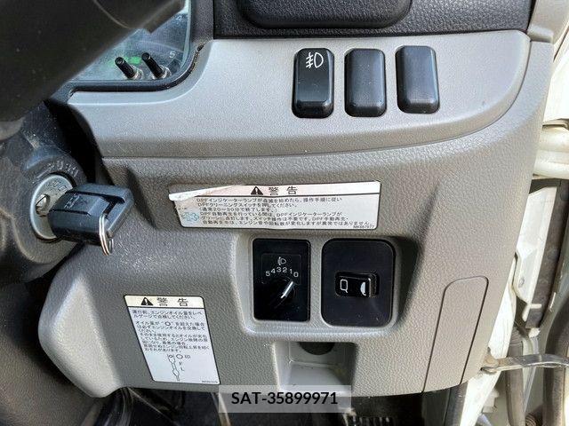 Mitsubishi CANTER 2017-07 385117-23