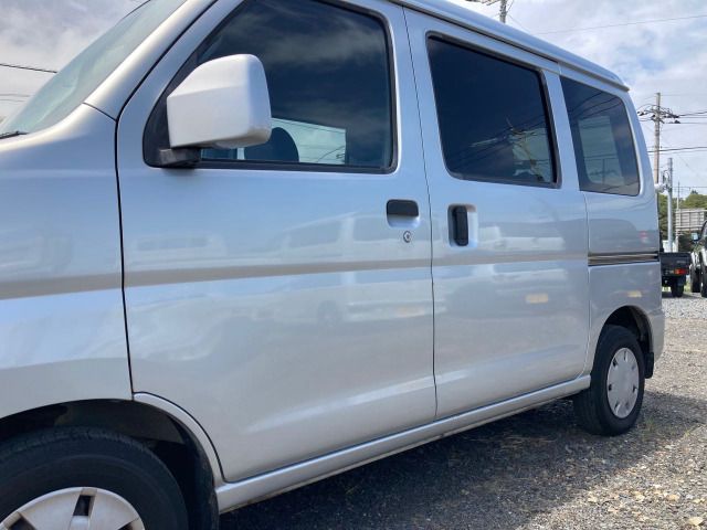 Daihatsu HIJET CARGO 2007-09 14358-3