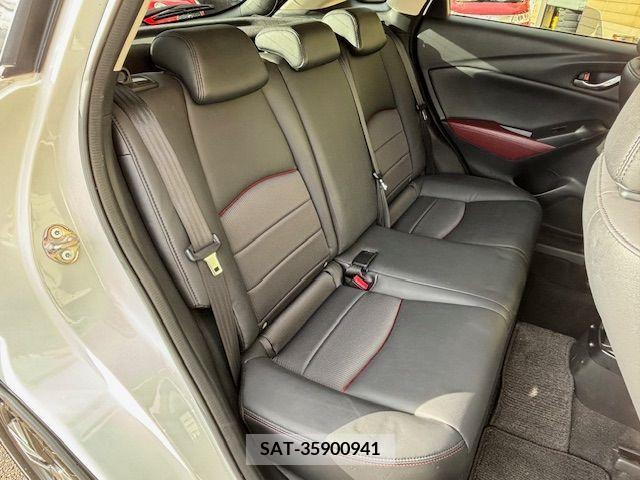 Mazda CX-3 2017-10 358488-9