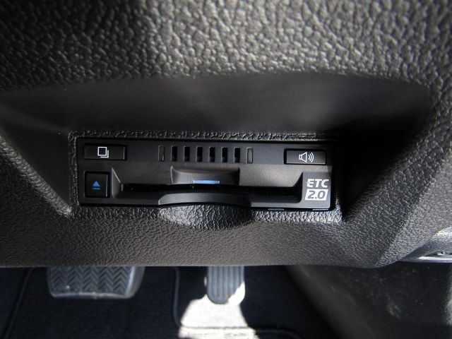 Toyota PRIUS 2021-08 24136-23