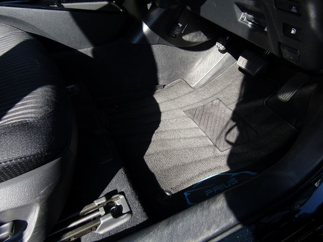 Toyota PRIUS 2021-08 24136-21