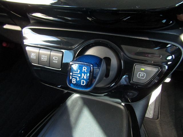 Toyota PRIUS 2021-08 24136-18