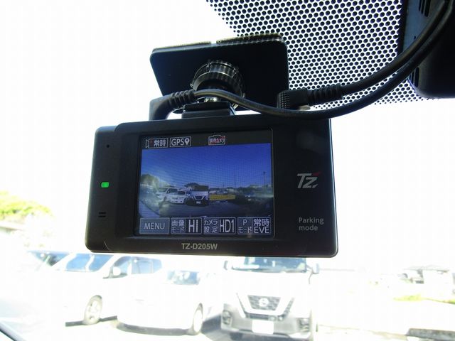 Toyota PRIUS 2021-08 24136-22
