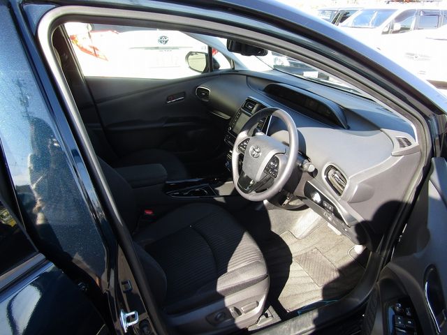 Toyota PRIUS 2021-08 24136-8