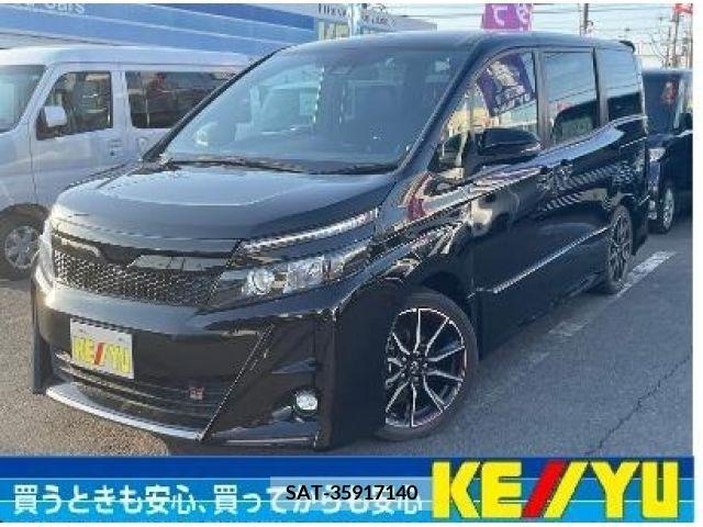 Toyota VOXY 2018-05 340309-0