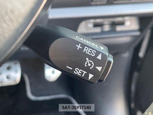 Toyota VOXY 2018-05 340309-17