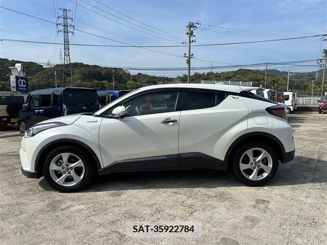 Toyota C-HR 2018-02 239410-8