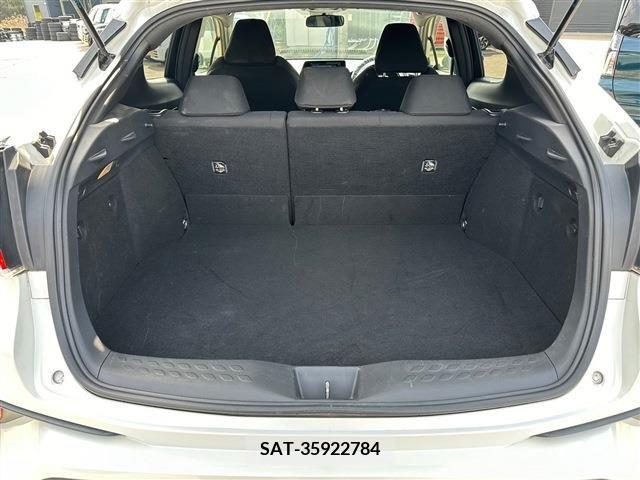 Toyota C-HR 2018-02 239410-4