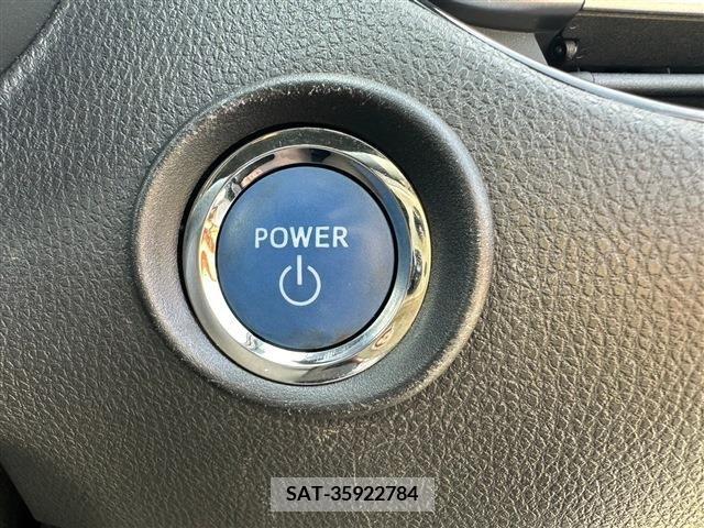 Toyota C-HR 2018-02 239410-18