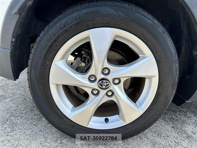 Toyota C-HR 2018-02 239410-12
