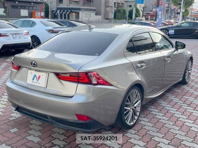 Lexus IS 2014-08 297903-17