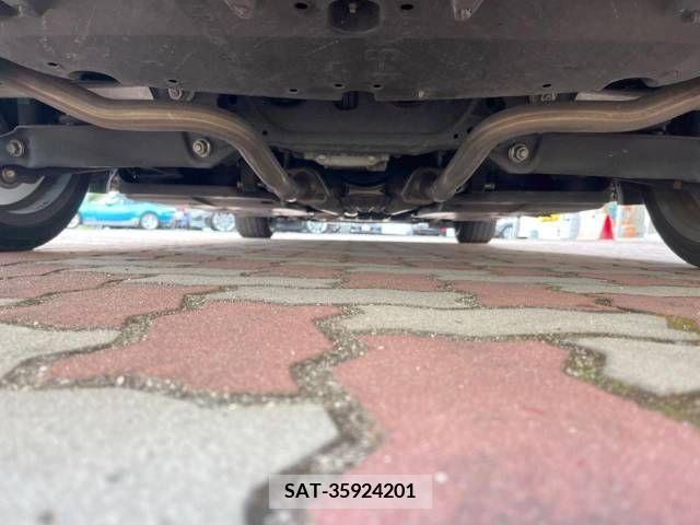 Lexus IS 2014-08 297903-19
